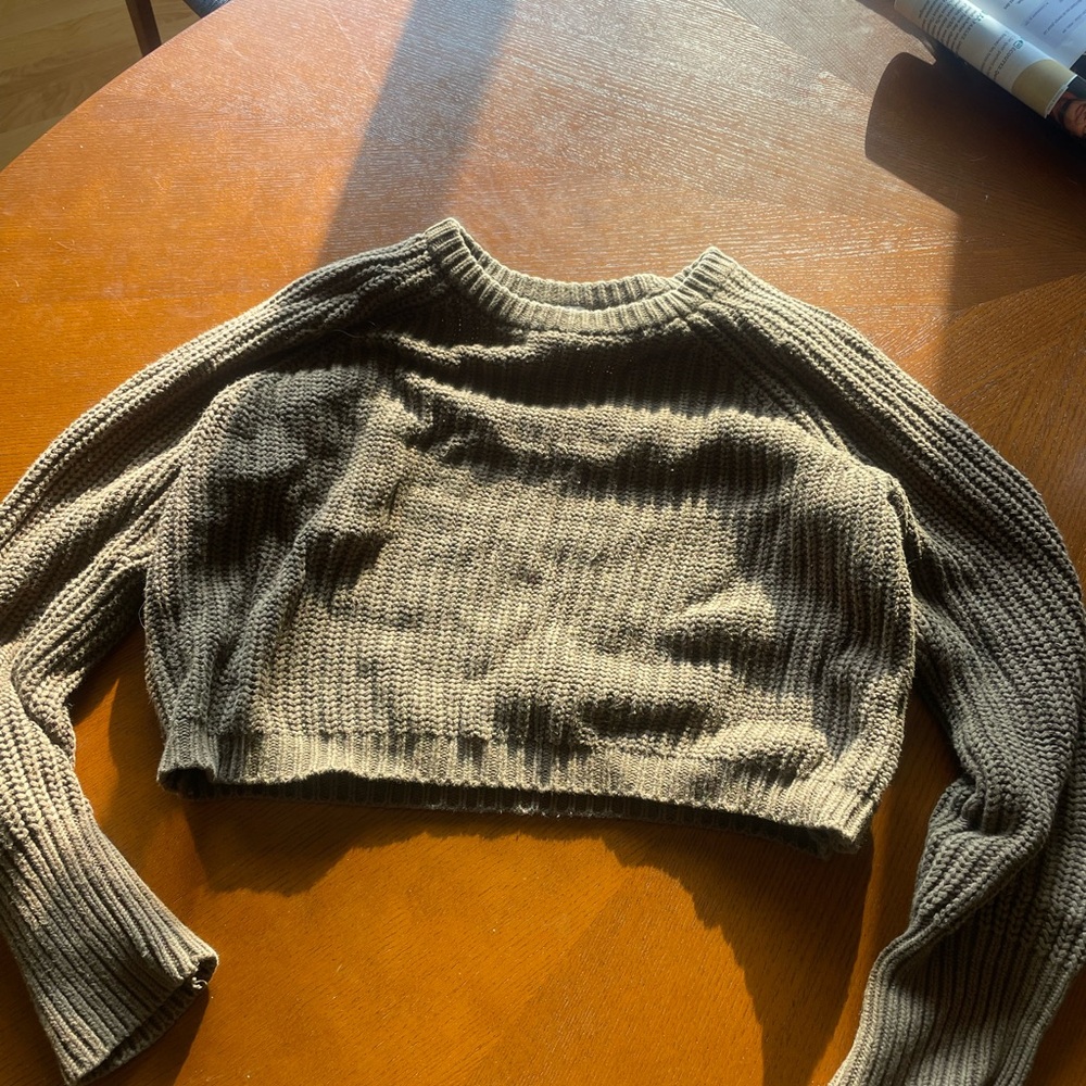 American Apparel Olive Green Women's Sweater Cabin Core Neutral Minimalist